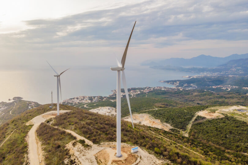 UE lança iniciativa para acelerar energias renováveis e tecnologias limpas no Mediterrâneo