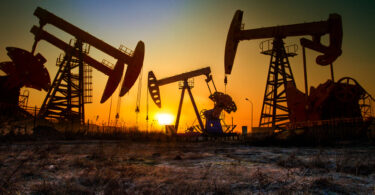 Empresas petrolíferas planeiam aumentar produção apesar das metas climáticas